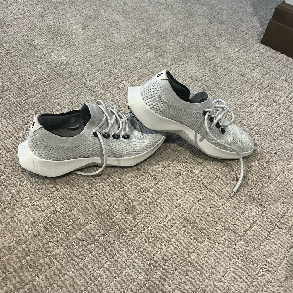 Tree dasher all birds size 10.5 womens